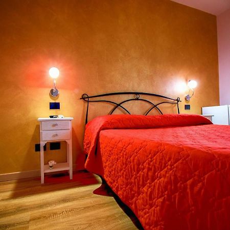 La Casa Dei Nonni Sul Garda Hotel Peschiera del Garda Bagian luar foto
