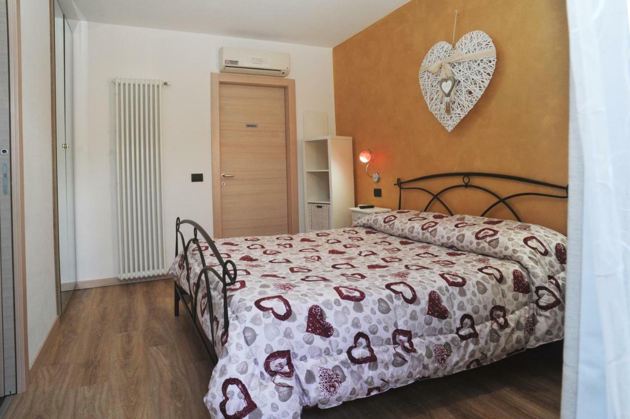 La Casa Dei Nonni Sul Garda Hotel Peschiera del Garda Bagian luar foto